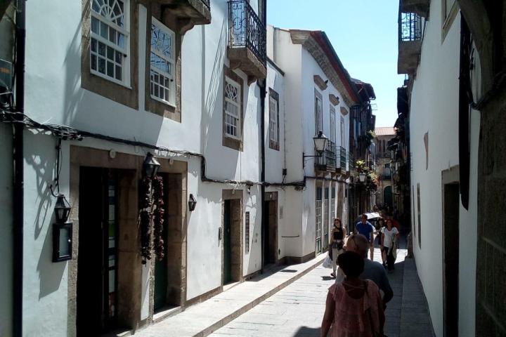 Braga and Guimaraes